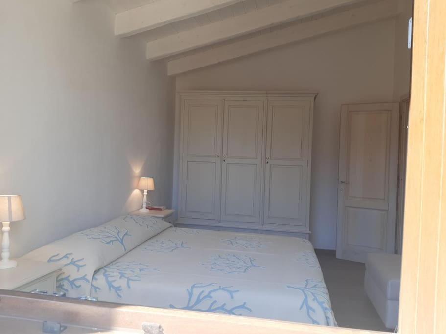 Villa Indipendente Al Mare Budoni Танаунелла Екстер'єр фото