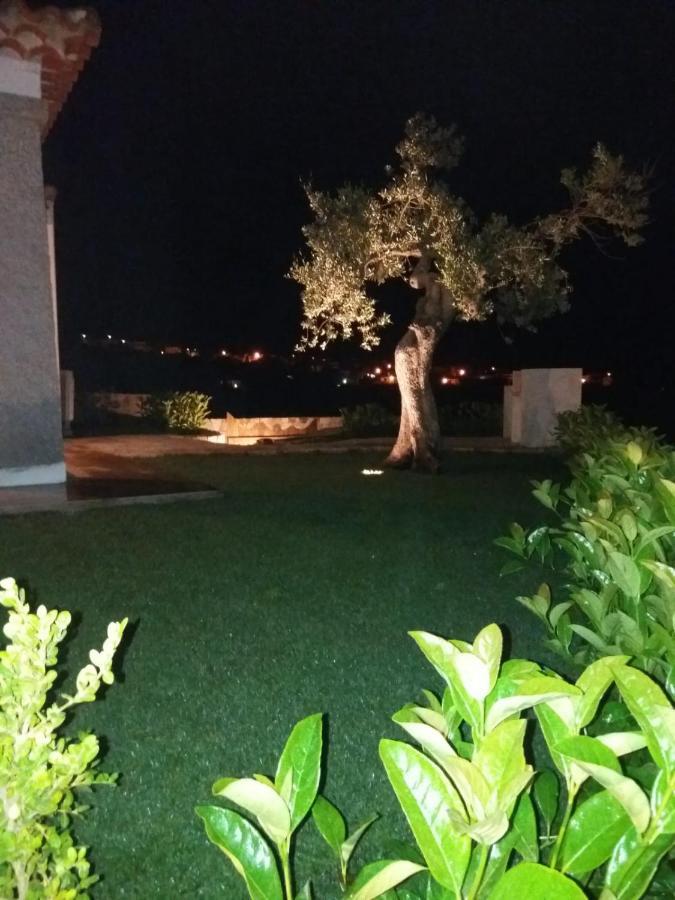Villa Indipendente Al Mare Budoni Танаунелла Екстер'єр фото