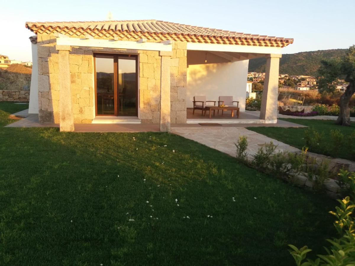 Villa Indipendente Al Mare Budoni Танаунелла Екстер'єр фото